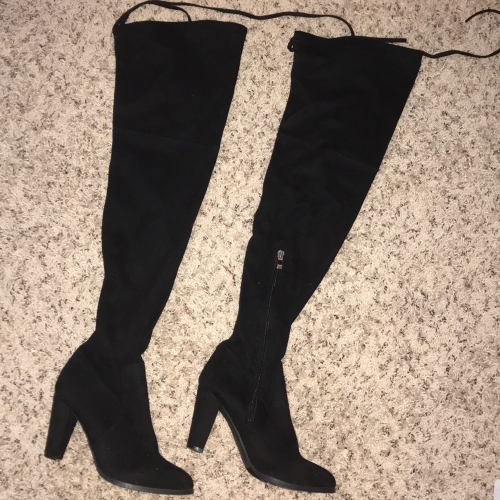 Over the Knee black boots🖤